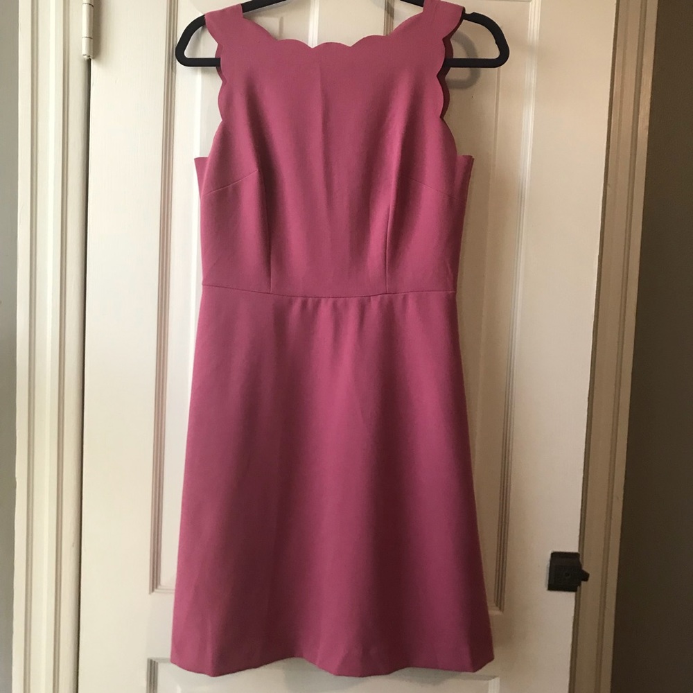 LOFT Scallop Neck & V Back Size 2